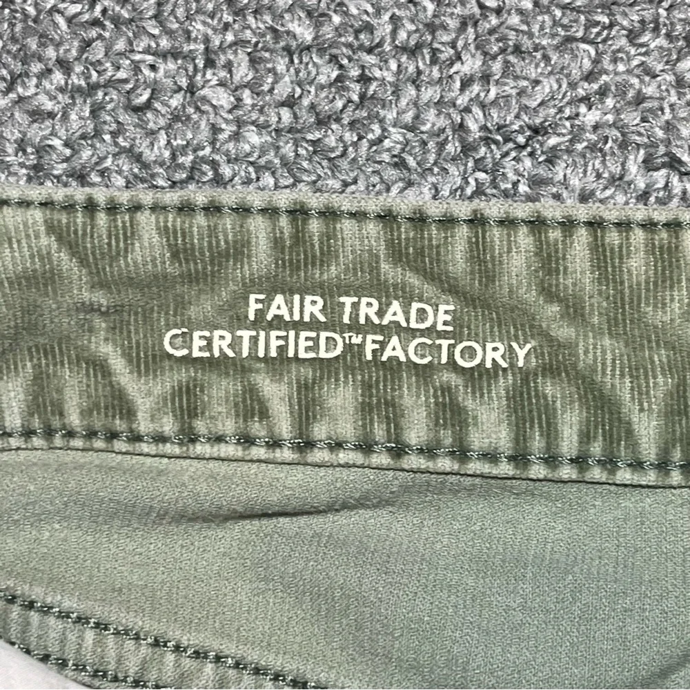 Universal Thread High Rise Skinny Corduroy Pants Womens Size 6 Green Button Fly